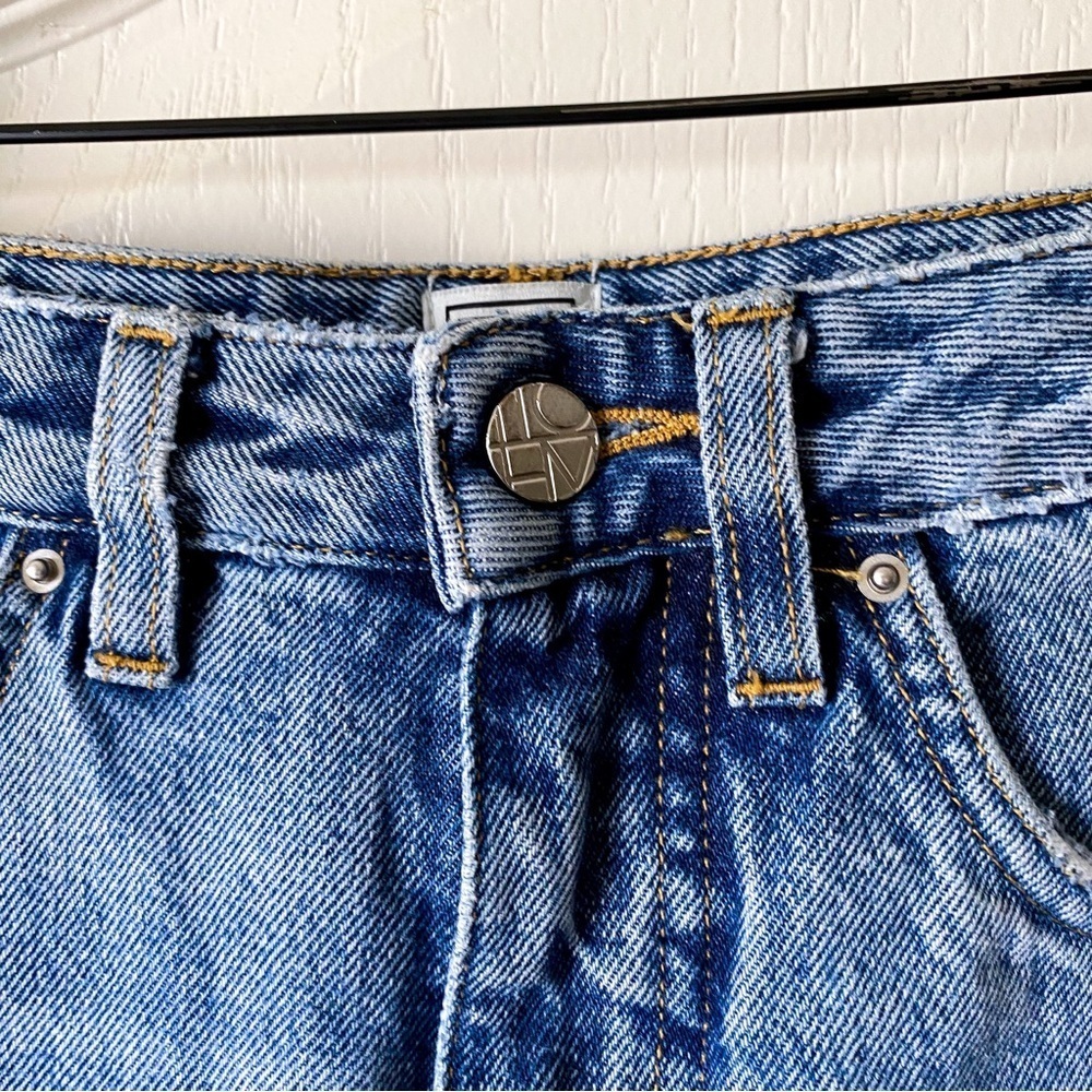 Toteme Flare Fit Denim High Waist Wide Leg Crop Jeans Washed Blue Size 25 EUC - Picture 6 of 9